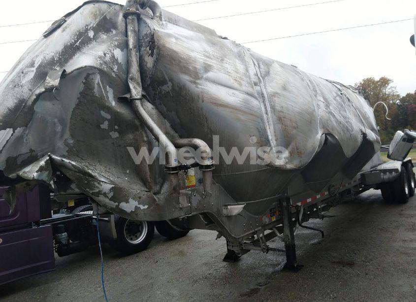 Photo 2 of 2023 Mac Trailer MFG UNKNOWN (VIN 5MATA4228PA066793)