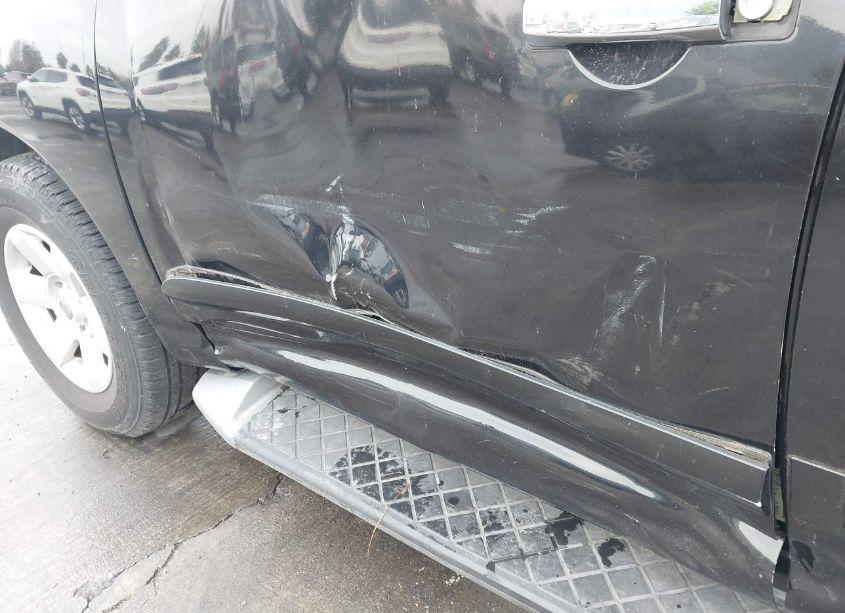 Photo 6 of 2004 Nissan Pathfinder ARMADA LE (VIN 5N1AA08A14N715033)