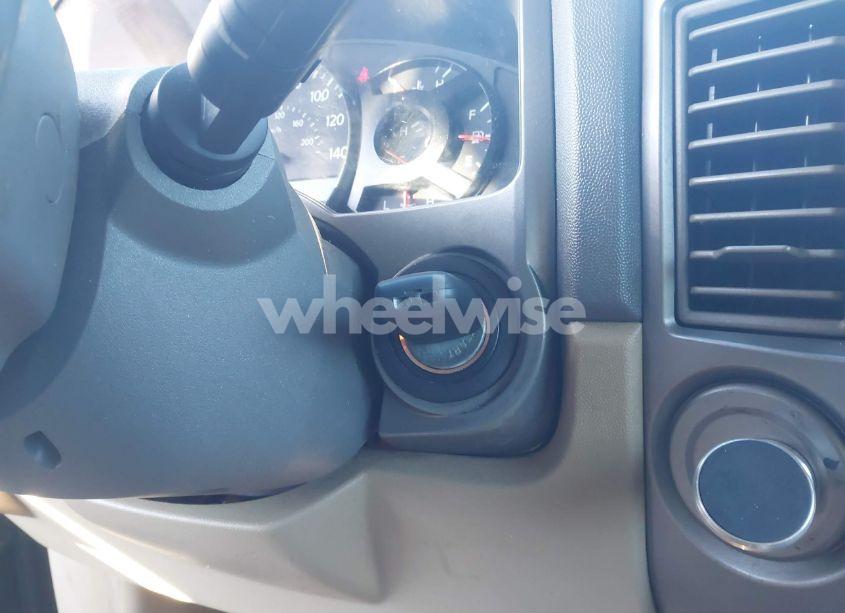 Photo 11 of 2005 Nissan Armada LE (VIN 5N1AA08A25N728245)