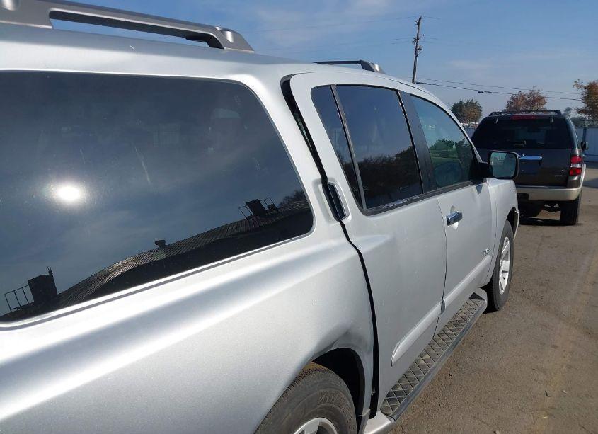 Photo 13 of 2005 Nissan Armada LE (VIN 5N1AA08A45N713035)