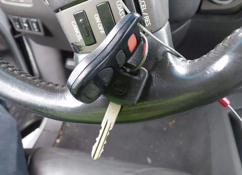 Photo 11 of 2005 Nissan Armada LE (VIN 5N1AA08A45N713150)