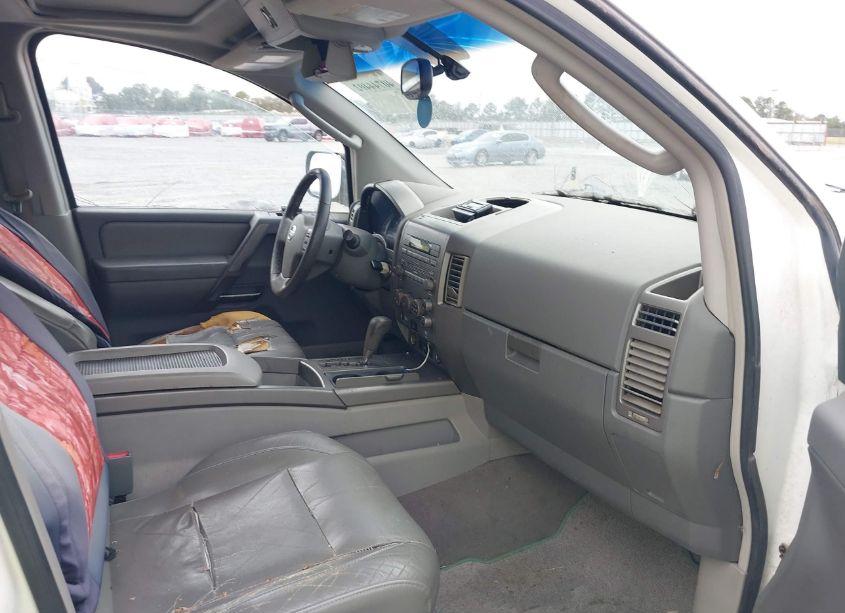 Photo 5 of 2004 Nissan Pathfinder ARMADA SE OFF-ROAD (VIN 5N1AA08A54N700941)