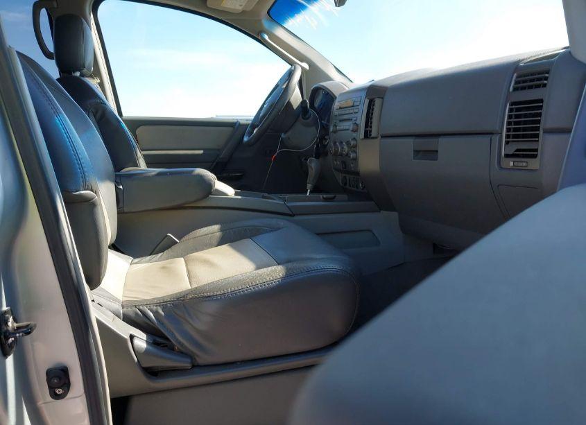 Photo 5 of 2004 Nissan Pathfinder ARMADA SE (VIN 5N1AA08A54N743899)