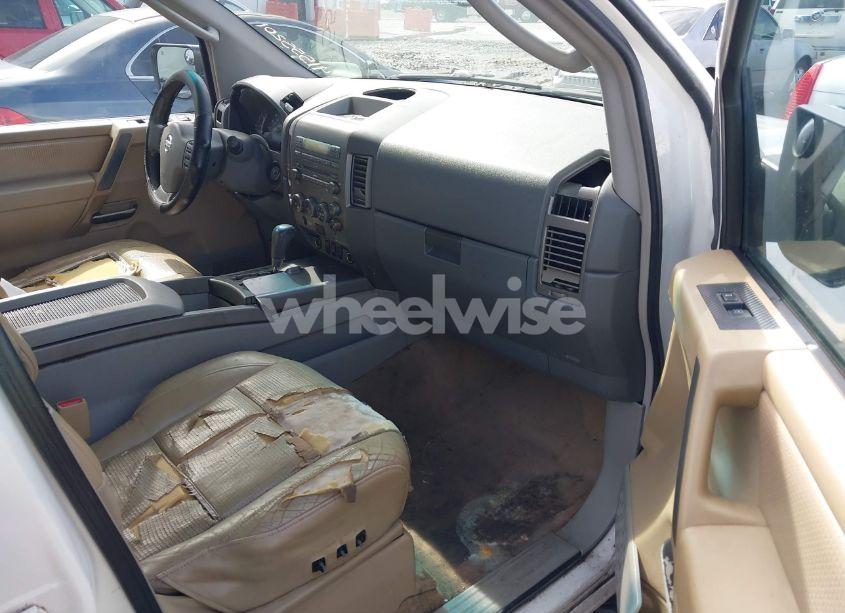 Photo 5 of 2004 Nissan Pathfinder ARMADA SE (VIN 5N1AA08A74N703355)