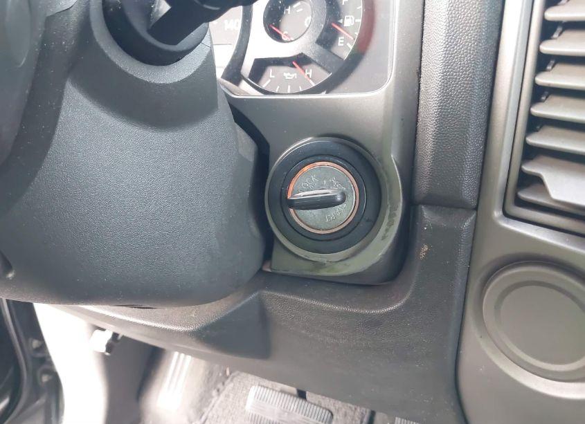 Photo 11 of 2005 Nissan Armada LE (VIN 5N1AA08A85N719937)