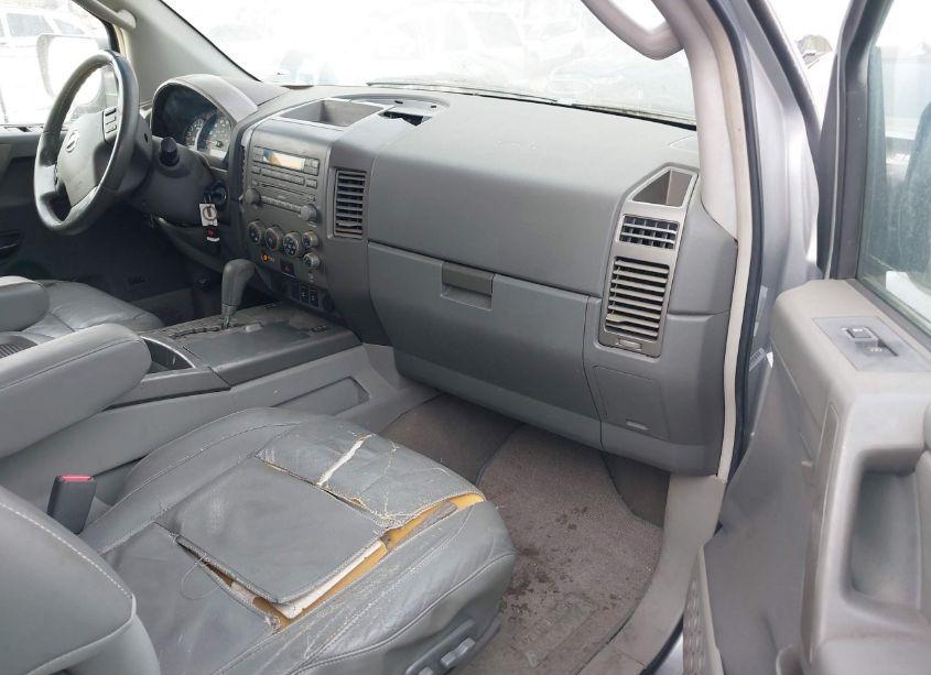 Photo 5 of 2004 Nissan Pathfinder ARMADA LE (VIN 5N1AA08AX4N720408)