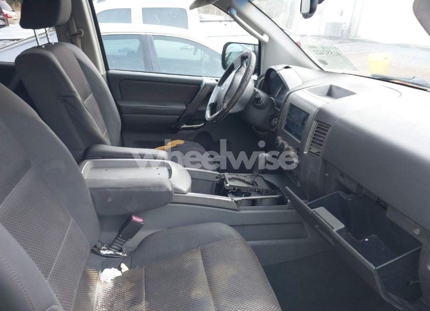 Photo 5 of 2005 Nissan Armada SE (VIN 5N1AA08AX5N711483)