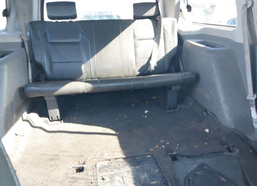 Photo 12 of 2005 Nissan Armada LE (VIN 5N1AA08B05N728544)