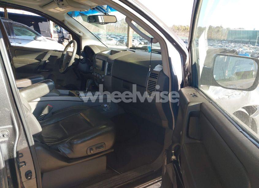 Photo 5 of 2005 Nissan Armada SE (VIN 5N1AA08B45N715327)