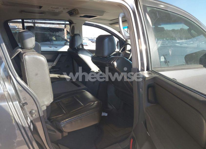 Photo 8 of 2005 Nissan Armada SE (VIN 5N1AA08B45N715327)