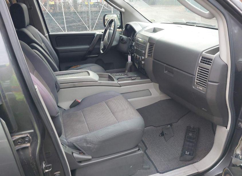 Photo 5 of 2004 Nissan Pathfinder ARMADA SE (VIN 5N1AA08B54N702522)