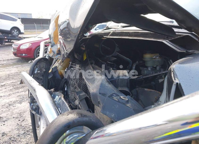 Photo 10 of 2004 Nissan Pathfinder ARMADA SE OFF-ROAD (VIN 5N1AA08B84N704409)