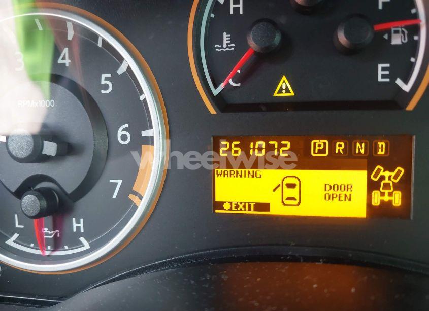 Photo 15 of 2010 Nissan Armada SE (VIN 5N1AA0NC6AN600428)