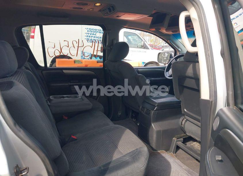 Photo 8 of 2010 Nissan Armada SE (VIN 5N1AA0NC6AN600428)
