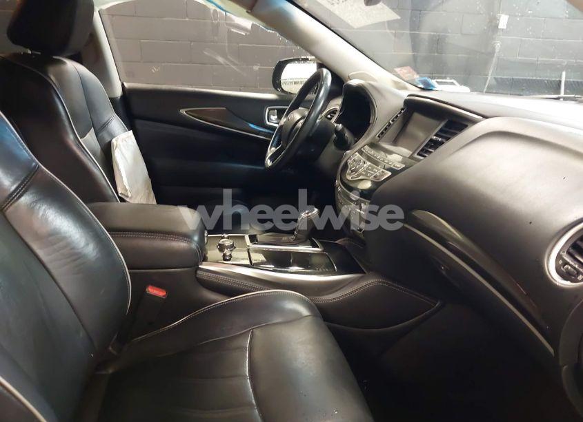 Photo 5 of 2016 Infiniti Qx60 (VIN 5N1AL0MM0GC525170)