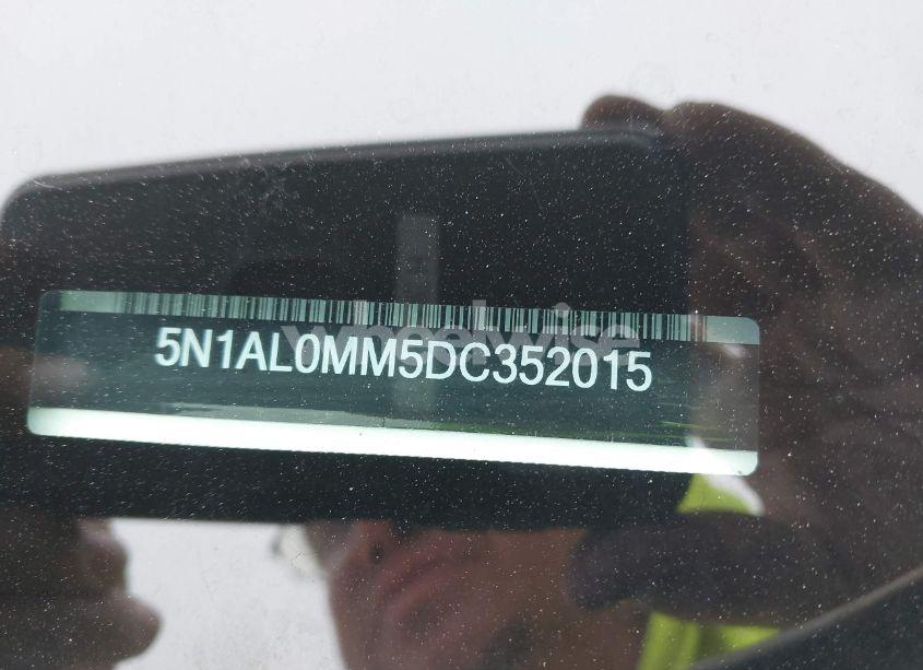 Photo 9 of 2013 Infiniti Jx35 (VIN 5N1AL0MM5DC352015)