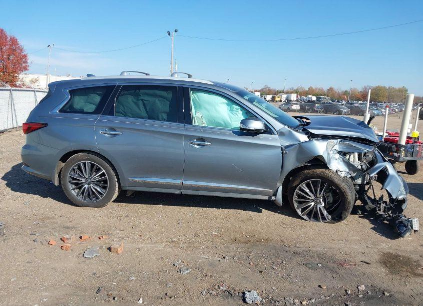 Photo 13 of 2016 Infiniti Qx60 (VIN 5N1AL0MN1GC526126)