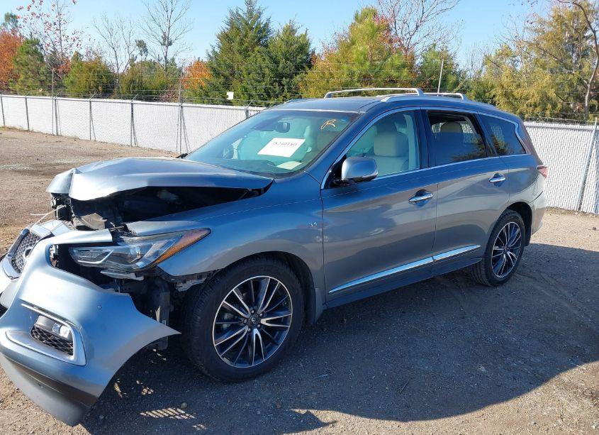 Photo 2 of 2016 Infiniti Qx60 (VIN 5N1AL0MN1GC526126)