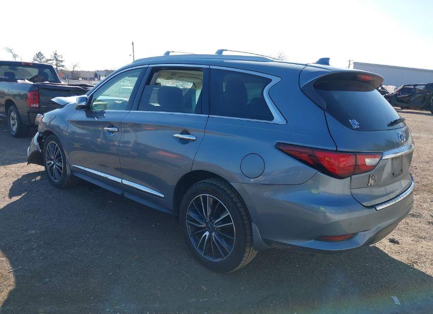 Photo 3 of 2016 Infiniti Qx60 (VIN 5N1AL0MN1GC526126)