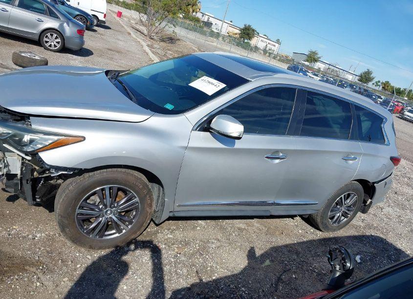 Photo 14 of 2016 Infiniti Qx60 (VIN 5N1AL0MN6GC510732)