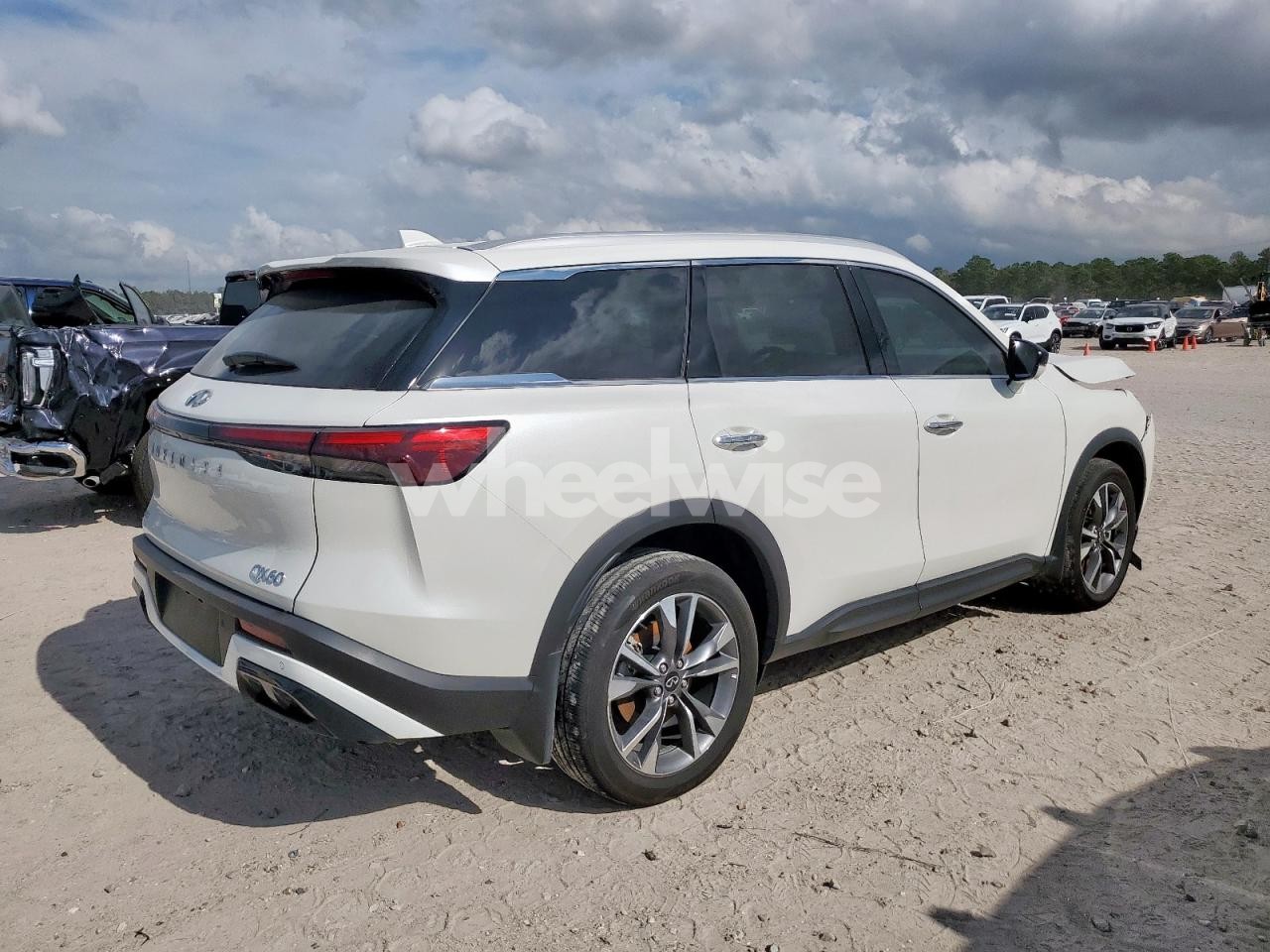 Photo 3 of 2025 INFINITI QX60 LUXE (VIN 5N1AL1FS8SC345784)