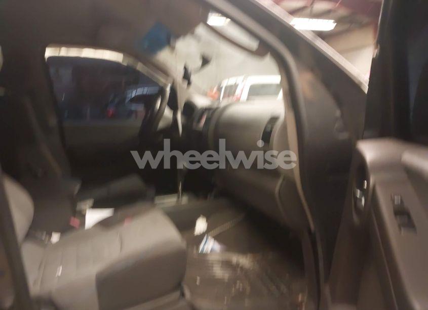 Photo 5 of 2005 Nissan Xterra S (VIN 5N1AN08W55C652001)