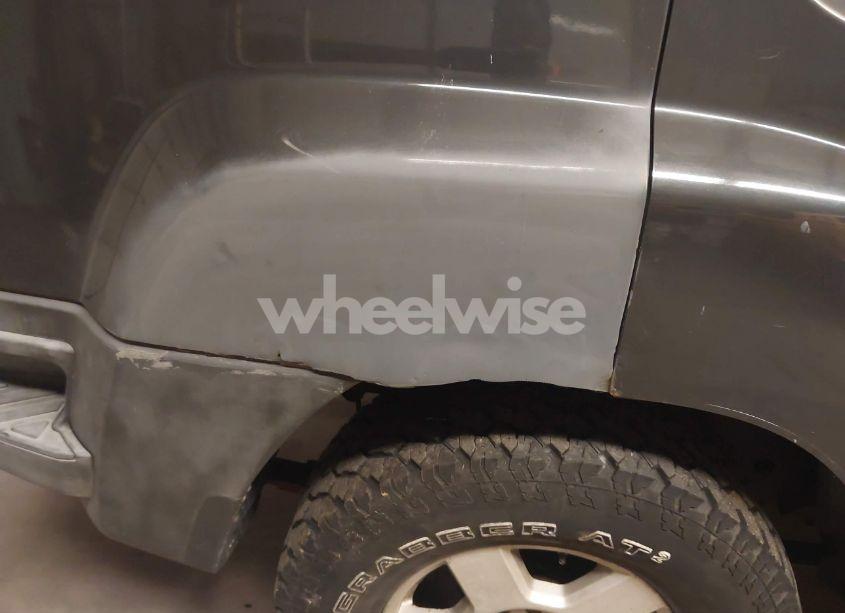 Photo 6 of 2005 Nissan Xterra S (VIN 5N1AN08W55C652001)