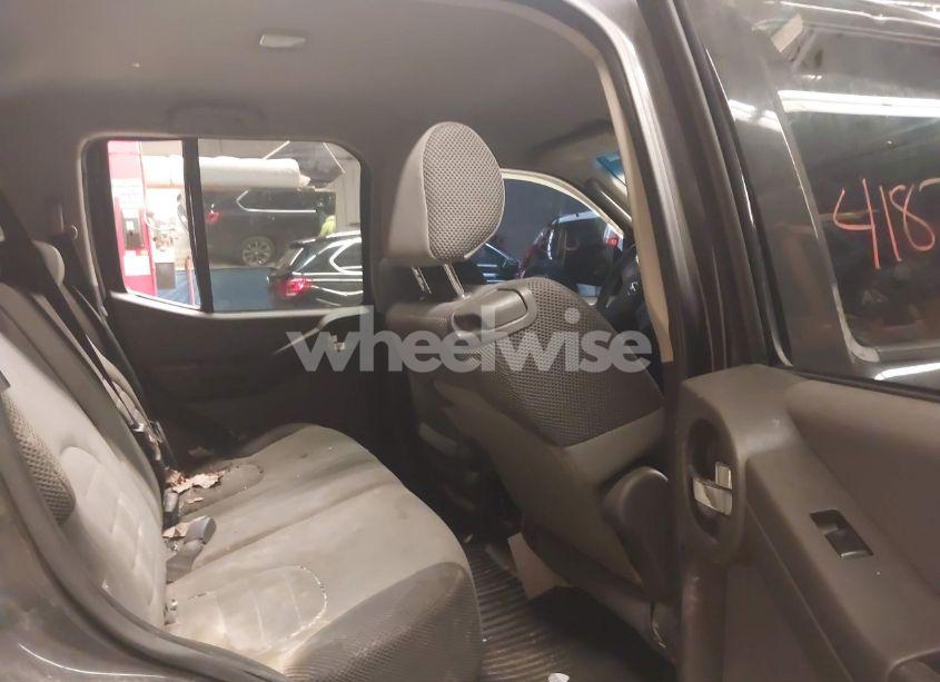 Photo 8 of 2005 Nissan Xterra S (VIN 5N1AN08W55C652001)