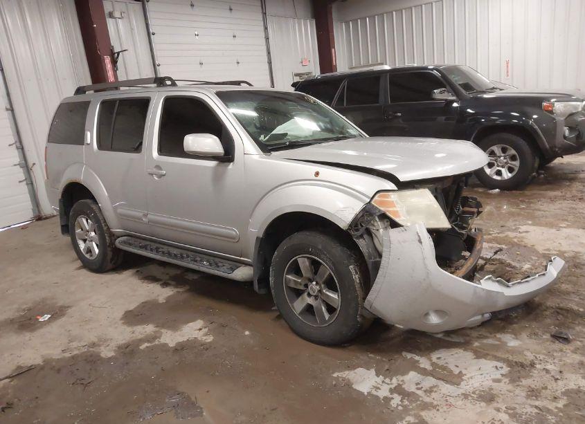 2008 Nissan Pathfinder SE (VIN 5N1AR18B08C657585) main photo