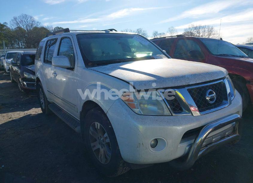 2008 Nissan Pathfinder LE (VIN 5N1AR18B18C631982) main photo