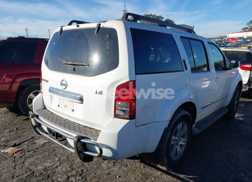 Photo 4 of 2008 Nissan Pathfinder LE (VIN 5N1AR18B18C631982)