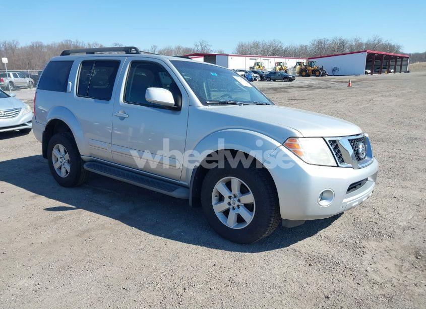 2008 Nissan Pathfinder SE (VIN 5N1AR18B98C620745) main photo