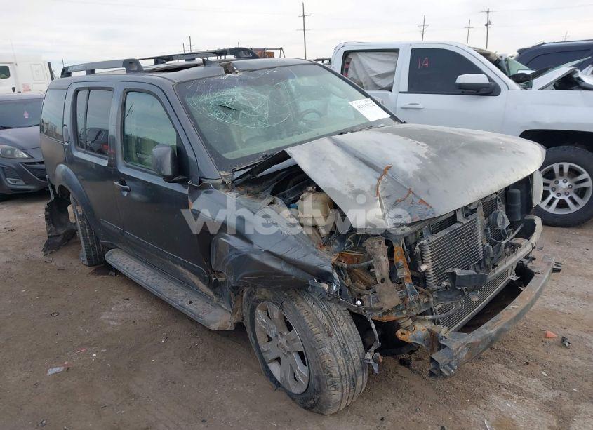 2005 Nissan Pathfinder LE (VIN 5N1AR18U05C707611) main photo