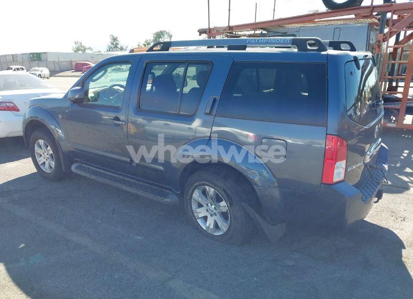 Photo 3 of 2005 Nissan Pathfinder LE (VIN 5N1AR18U05C741080)