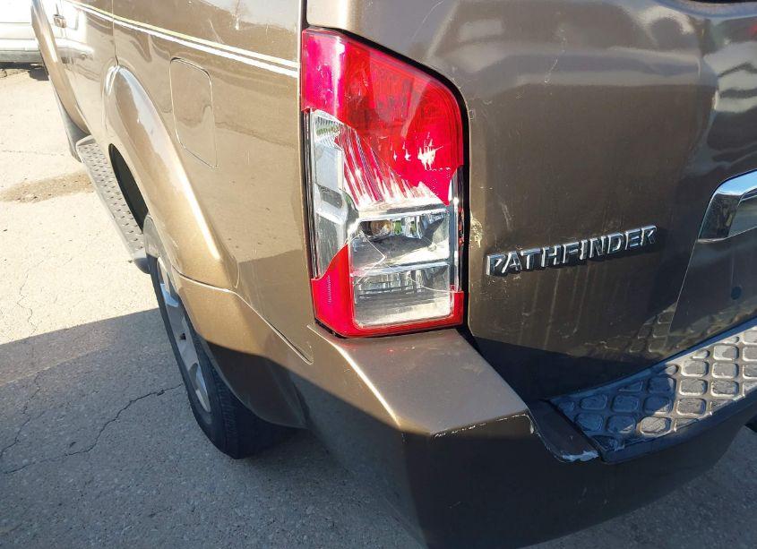 Photo 14 of 2005 Nissan Pathfinder SE (VIN 5N1AR18U15C715426)