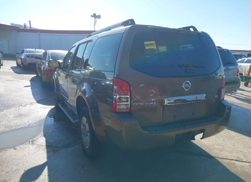 Photo 3 of 2005 Nissan Pathfinder SE (VIN 5N1AR18U15C715426)