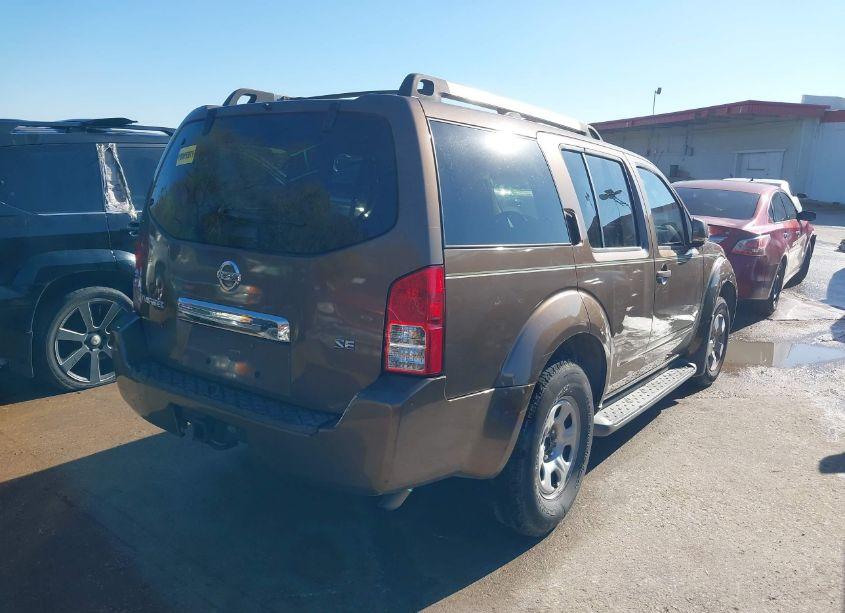 Photo 4 of 2005 Nissan Pathfinder SE (VIN 5N1AR18U15C715426)