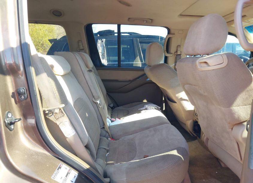 Photo 8 of 2005 Nissan Pathfinder SE (VIN 5N1AR18U15C715426)