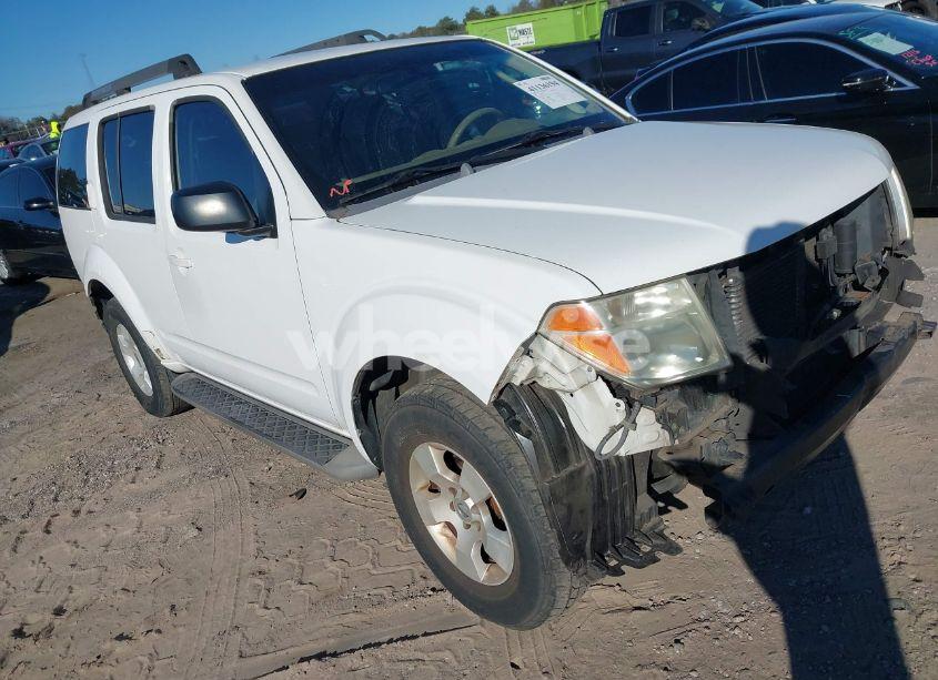 2006 Nissan Pathfinder S (VIN 5N1AR18U16C631480) main photo