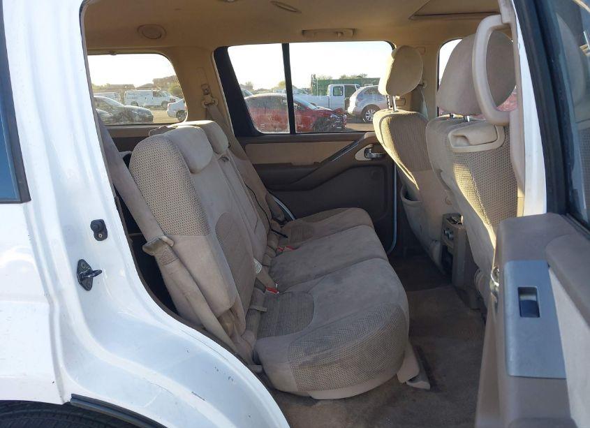 Photo 8 of 2005 Nissan Pathfinder SE (VIN 5N1AR18U25C703530)