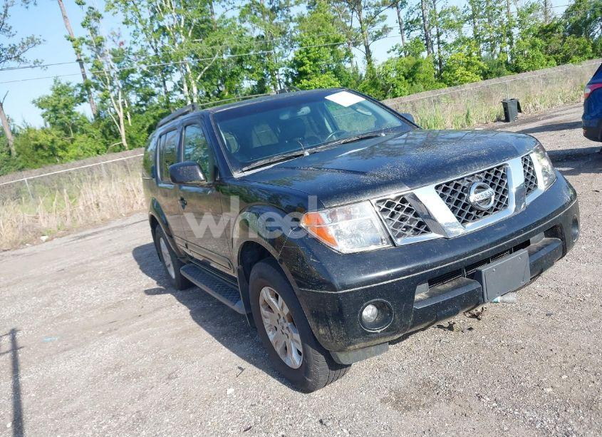 2005 Nissan Pathfinder LE (VIN 5N1AR18U25C729688) main photo