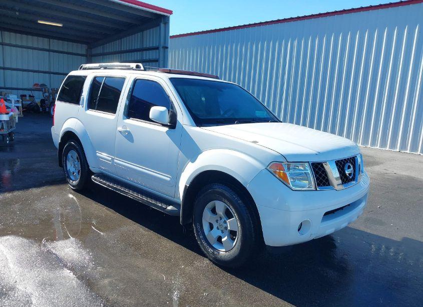2006 Nissan Pathfinder SE (VIN 5N1AR18U36C666196) main photo