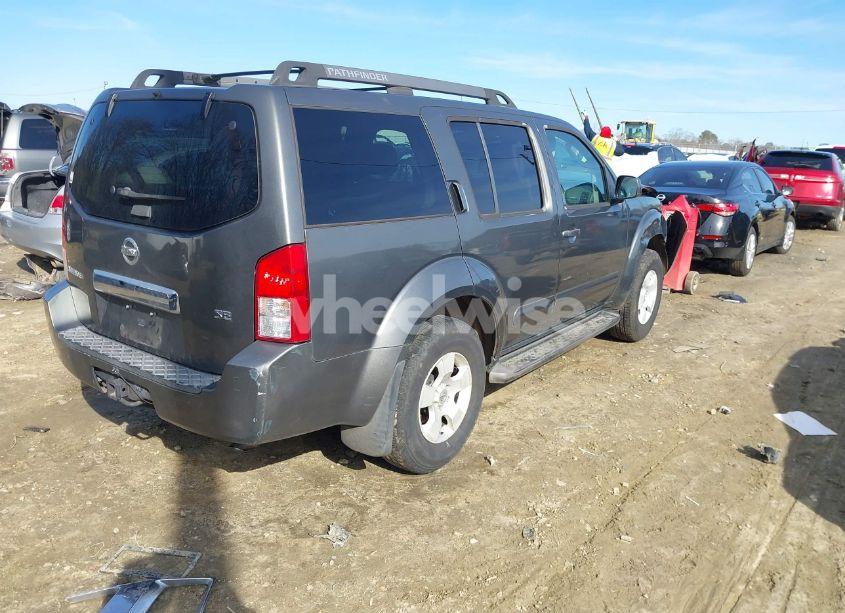 Photo 4 of 2005 Nissan Pathfinder SE (VIN 5N1AR18U45C765009)