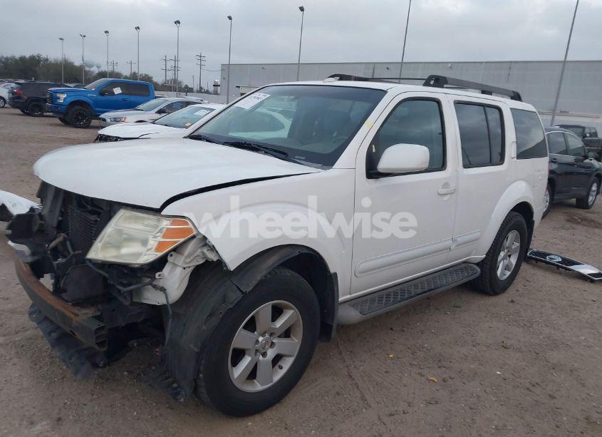 Photo 2 of 2008 Nissan Pathfinder SE (VIN 5N1AR18U48C627989)