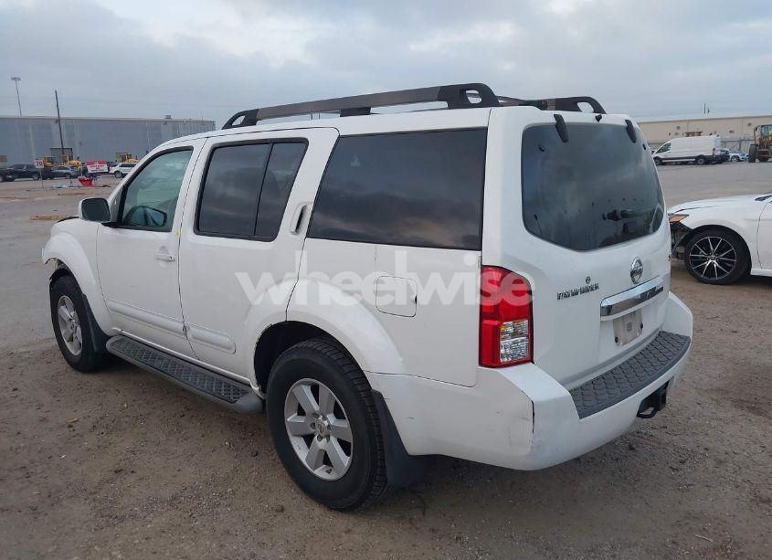 Photo 3 of 2008 Nissan Pathfinder SE (VIN 5N1AR18U48C627989)
