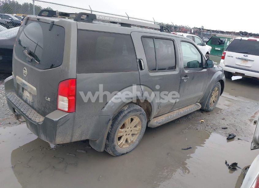 Photo 4 of 2005 Nissan Pathfinder LE (VIN 5N1AR18U55C716692)