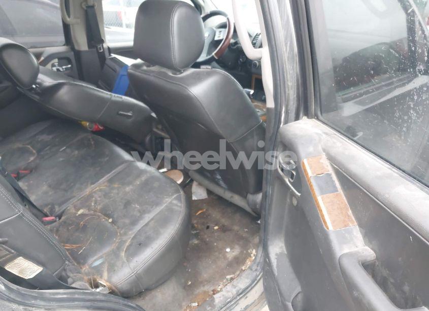 Photo 8 of 2005 Nissan Pathfinder LE (VIN 5N1AR18U55C716692)