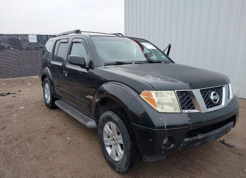2006 Nissan Pathfinder LE (VIN 5N1AR18U56C642529) main photo
