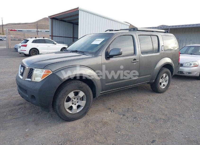 Photo 2 of 2005 Nissan Pathfinder SE (VIN 5N1AR18U95C728005)