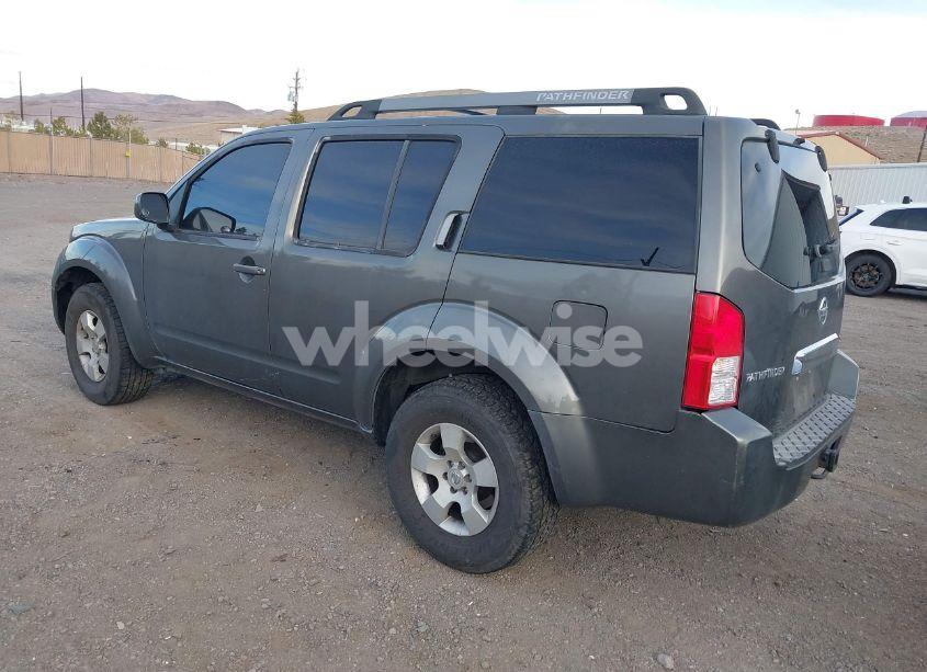 Photo 3 of 2005 Nissan Pathfinder SE (VIN 5N1AR18U95C728005)